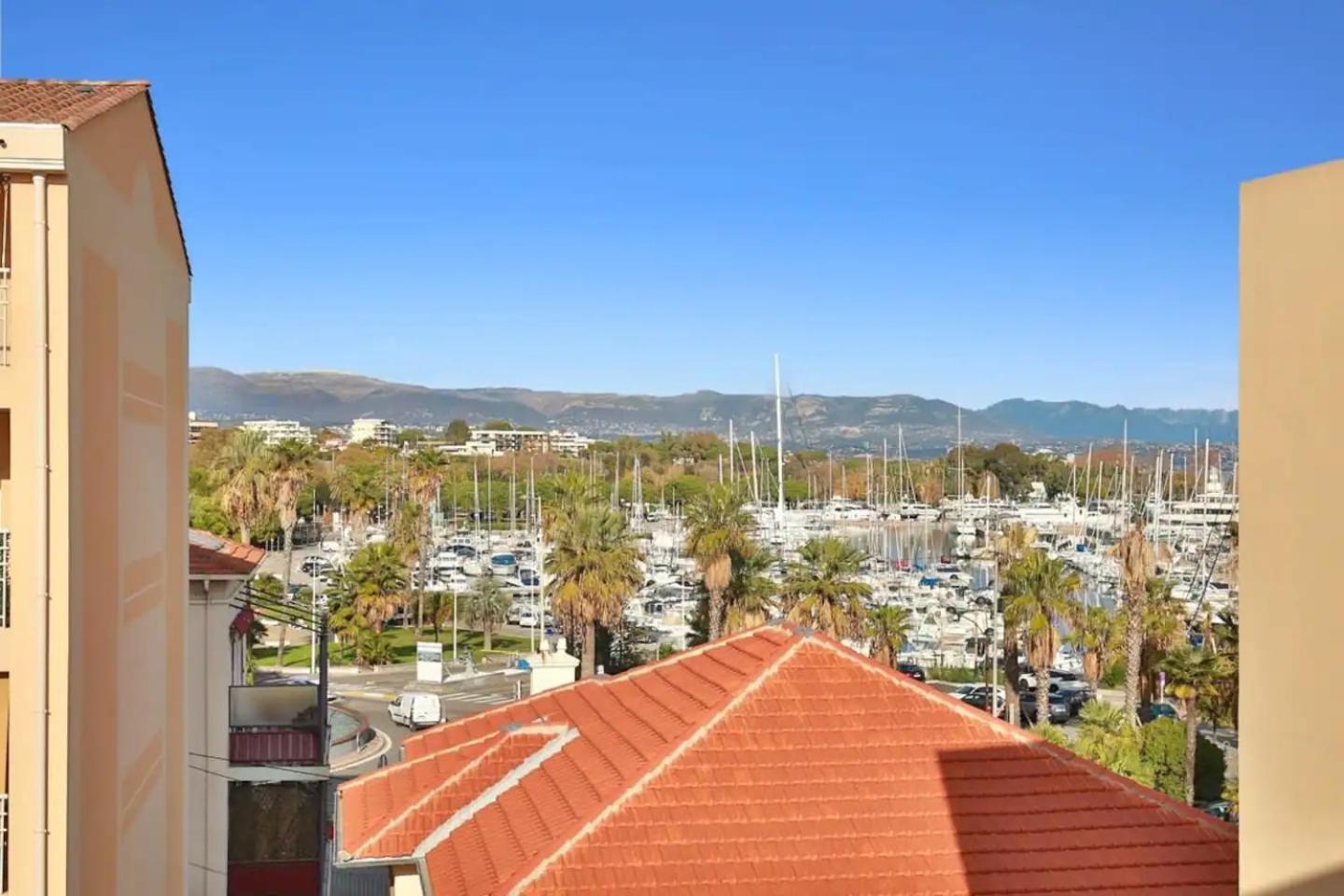 Charming Two-Bedroom Apartment With Balcony And Garage By The Marina Αντίμπ Εξωτερικό φωτογραφία